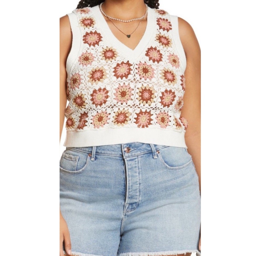 BP Crochet Floral Knit Vest Sweater Cream Pink Brown 1X Festival Layering Granny